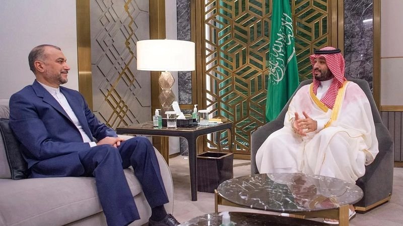 تسعون دقيقة من اللقاء الحاسم بين بن سلمان وعبد اللهيان … هذا ما دار بينهما
