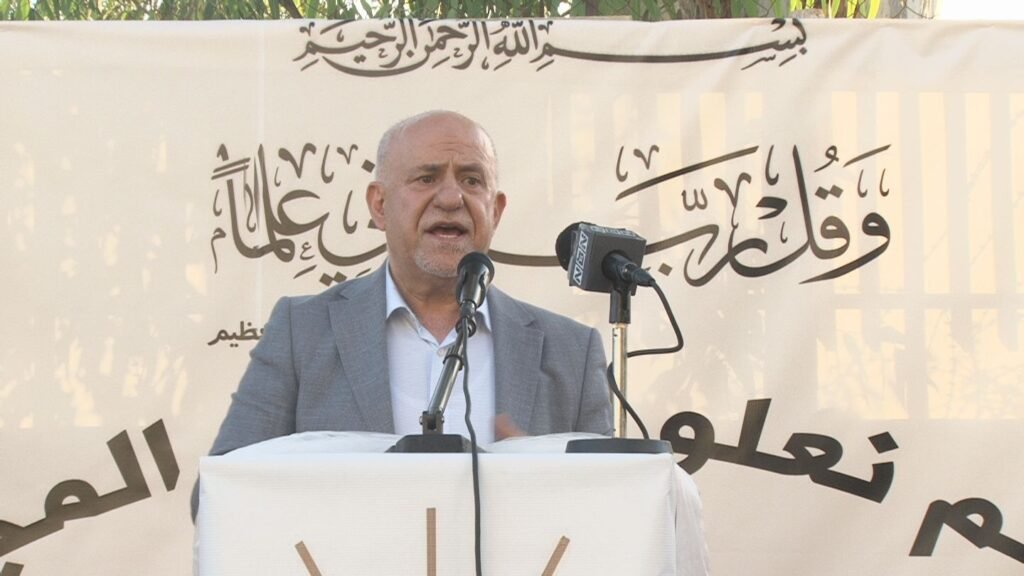قبلان خلال تخريج طلاب ثانوية قانا الرسمية: لماذا هذا الخوف من الحوار؟