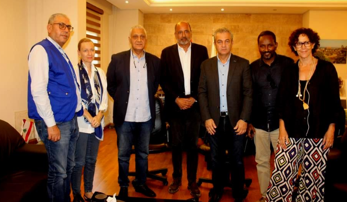 اوضاع نازحي عين الحلوة بين رئيس بلدية صيدا وريزا وكلاوس