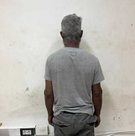 بسبب خلاف فوري طعنه حتى الموت وفرَّ الى سوريا!
