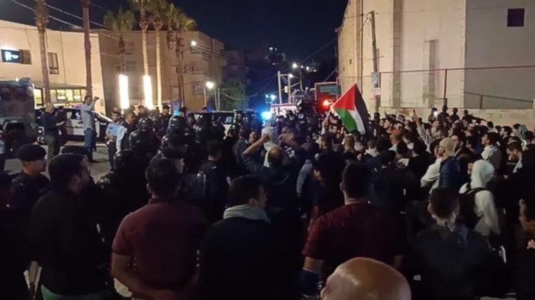 الكيان الإسرائيلي يخلي سفاراته في هذه الدول