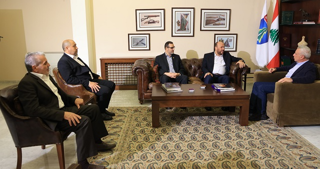 سليمان فرنجيه يستقبل ممثل “حماس” في لبنان
