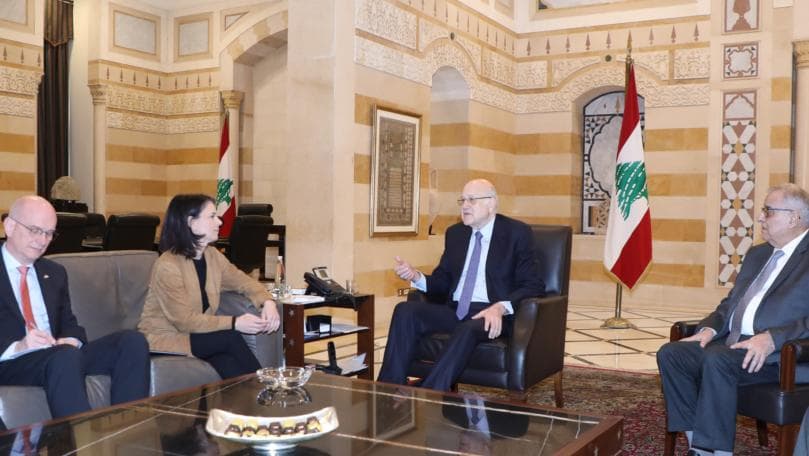 الدولة اللبنانية «وسيط» بين «الحزب» والغرب