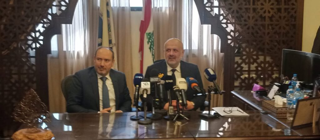 مولوي : الحكومة تعمل بكل امكاناتها لحماية الجنوب وأهله الصامدين