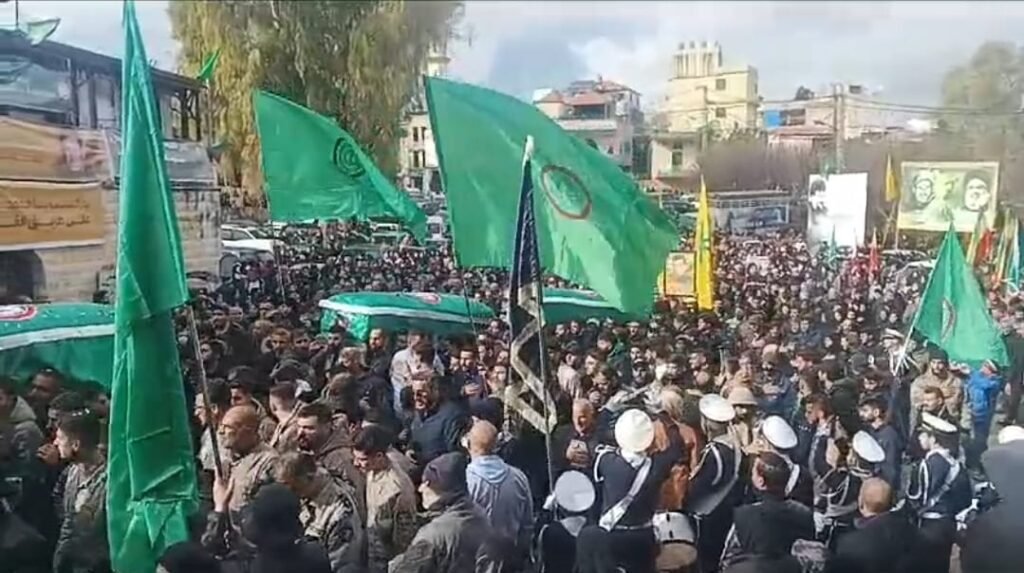 تشييع حركي حاشد لشهداء عائلة الشهيد حسين برجاوي في النبطية الفوقا