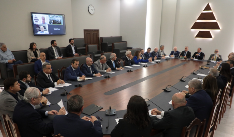 الكتائب رداً على قبلان: كلام مرفوض ومردود