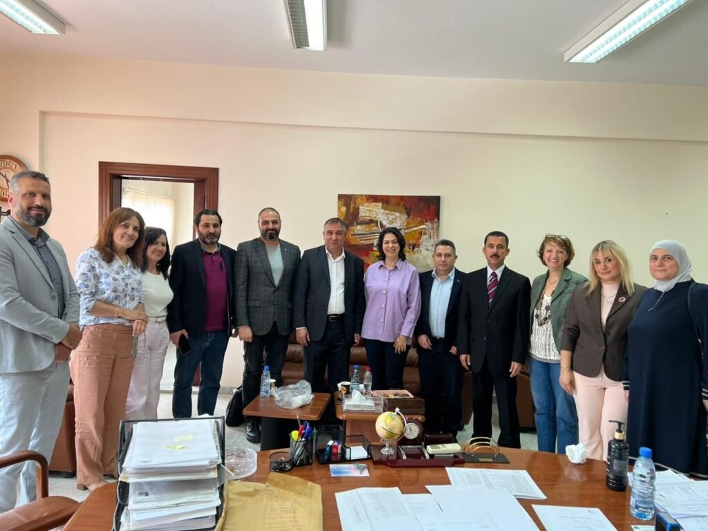منسق المستقبل في الجنوب زار معرض ” بازار الصحة ” وعميد ومدير كلية التكنولوجيا في صيدا