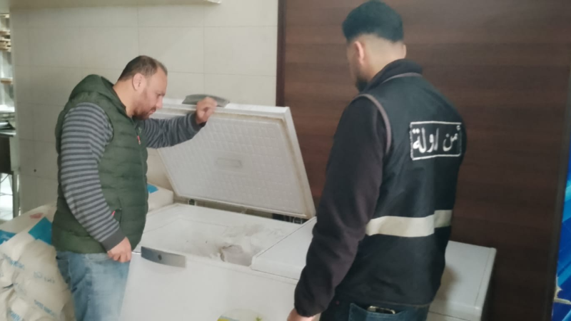 جولة لمراقبي وزارة الصحة على المؤسسات والمحال الغذائية في النبطية وإنذارات خطية بحق المخالفين