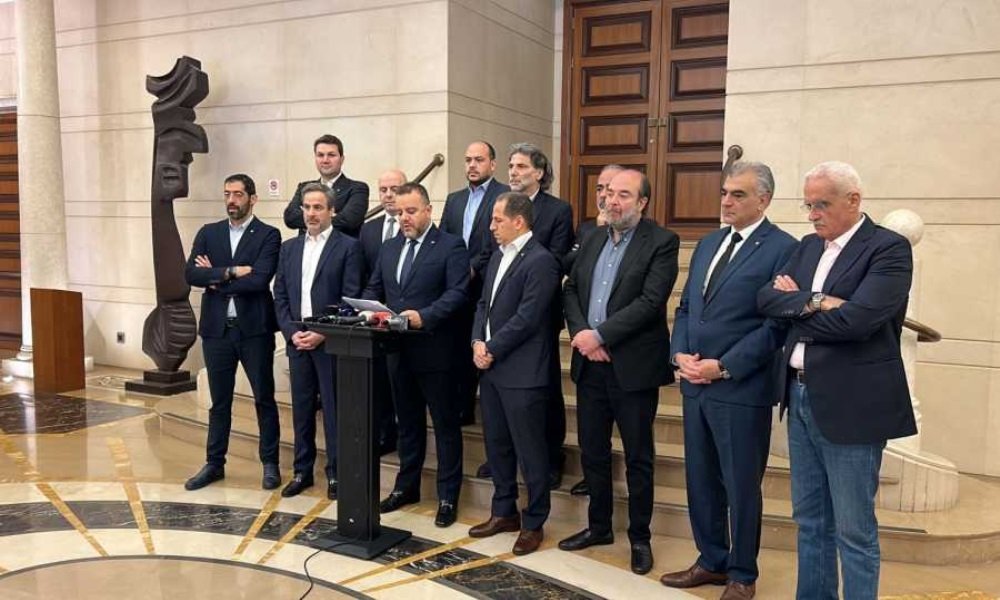 وفد نوّاب قوى المعارضة غادر إلى واشنطن