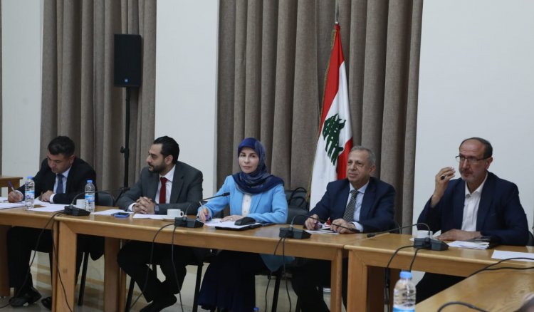 كلام خطير للنائب عناية عزالدين عن أغذية الأطفال !