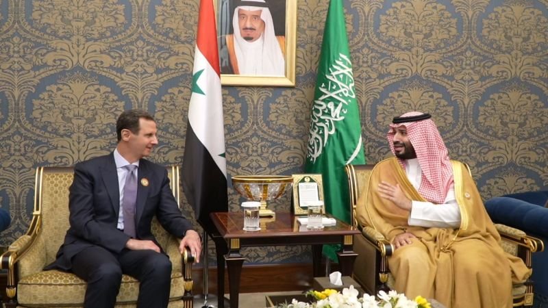 بن سلمان التقى الأسد في البحرين: تأكيد على ضرورة تقوية الحوار بين البلدين