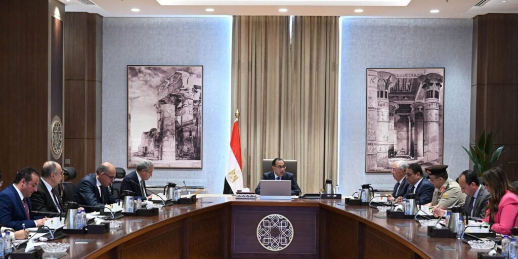 إجازة «عيد العمال» تثير جدلاً واسعا في مصر
