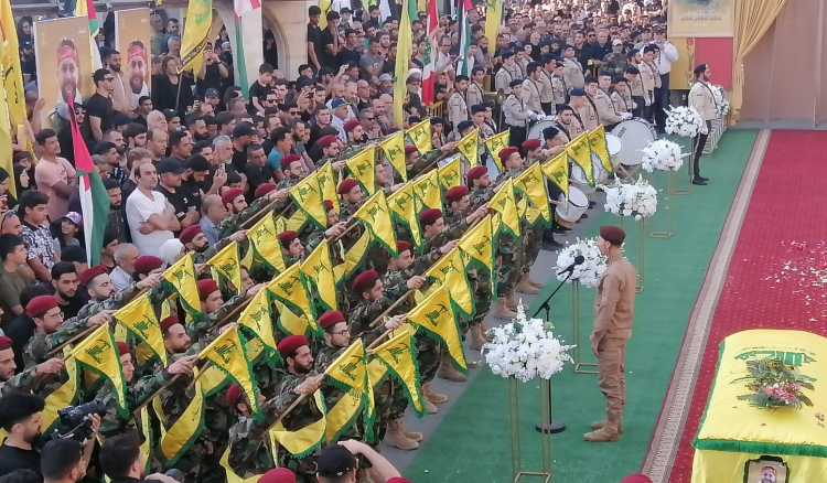 “حزب الله” شيع واهالي الغازية الشهيد محمد شوقي شقير