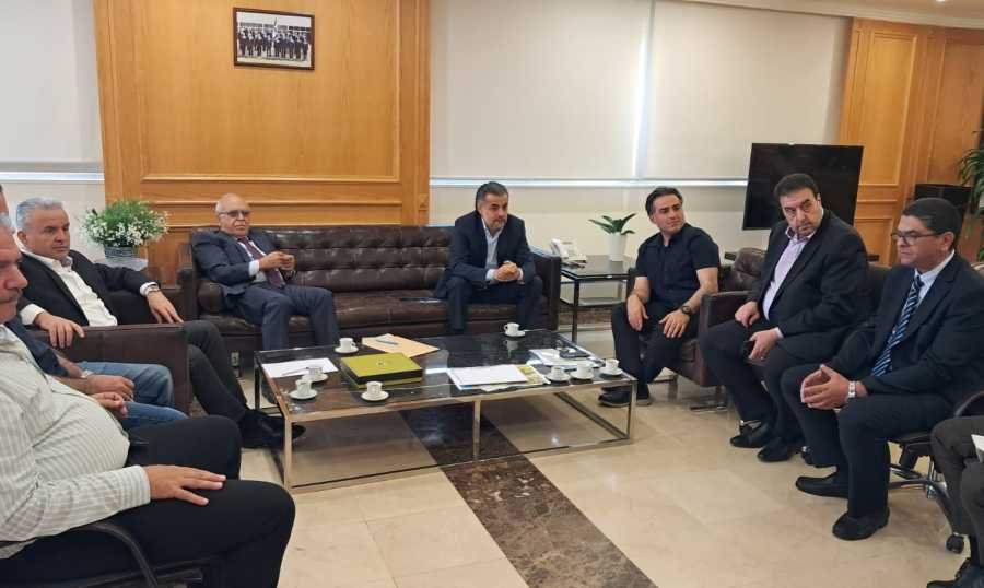 لقاءات نيابية لوزير الأشغال