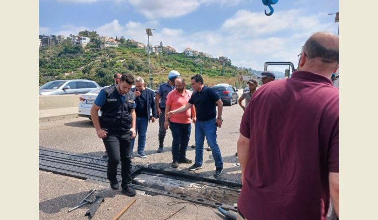 أشغال صيانة للفاصل الوسطي على جسر الفيدار – جبيل