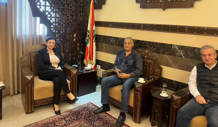 رئيس بلدية صيدا زار محافظ الجنوب بالإنابة هويدا الترك والبحث تناول تداعيات إستمرار العدوان الإسرائيلي