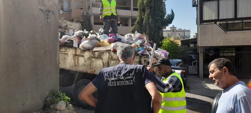 فيديو – النازحون يشكرون بلدية الحدت.