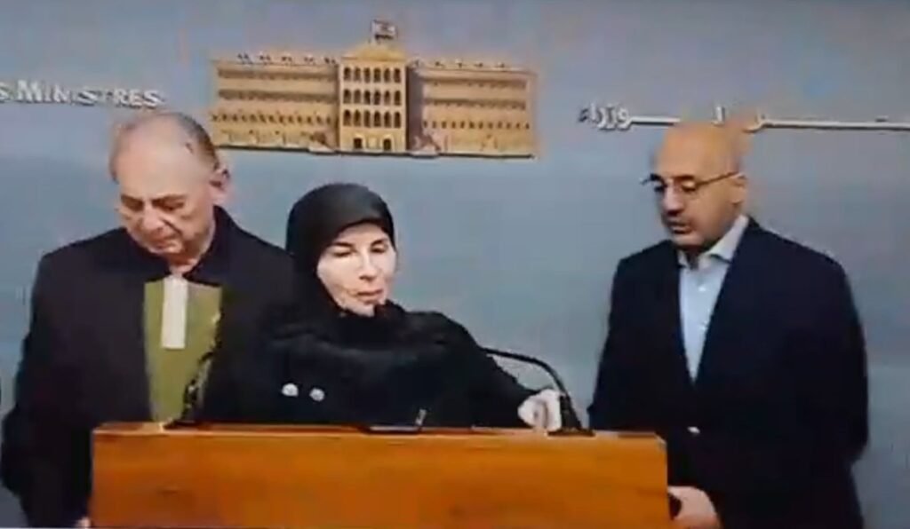 عزالدين طالبت بتسهيل الإجراءات لتسجيل النازحين وحصولهم على المساعدات