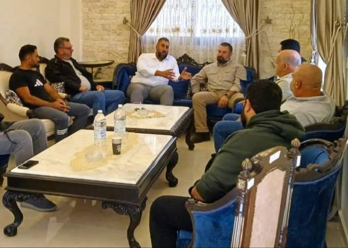 النائب السابق ابراهيم عازار زار مركز سيروب كيزيريان لإيواء النازحين في المجيدل