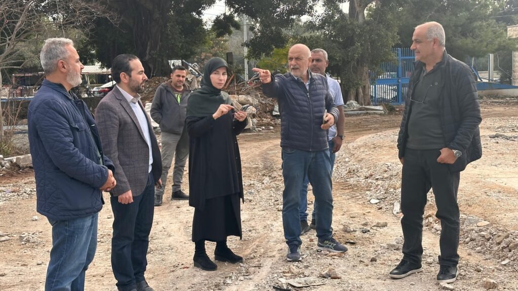 عز الدين تابعت الأضرار التي طالت البنية التحتية والأمور الخدماتية في مدينة صور