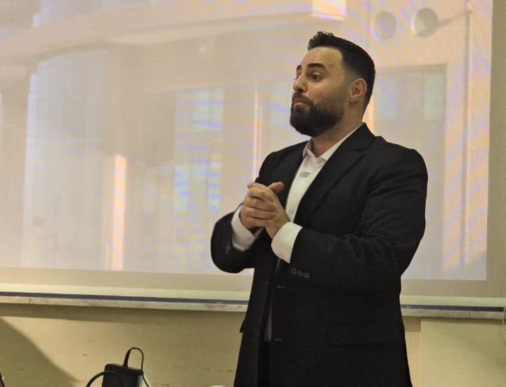 ابن بلدة عنقون الجنوبية قاسم عبّود يحصل على داكتوراه في الحقوق من الجامعة اللبنانية!
