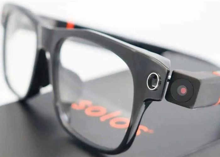 الـ”AirGo Vision”.. أول نظارات ذكية تعمل بـ تقنية الذكاء الٳصطناعي!