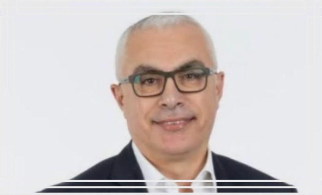 ابن بلدة عدلون الجنوبية مازن مروة يتسلم مركز علميا وعمليا متقدم في شركة اتصالات عالمية