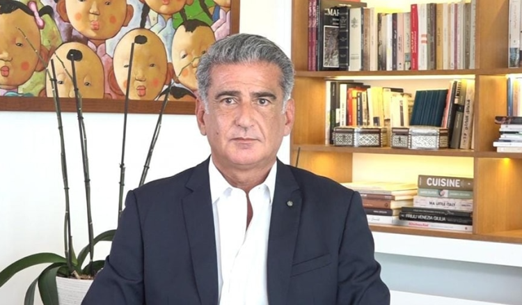 الأحدب يهاجم سعد الحريري