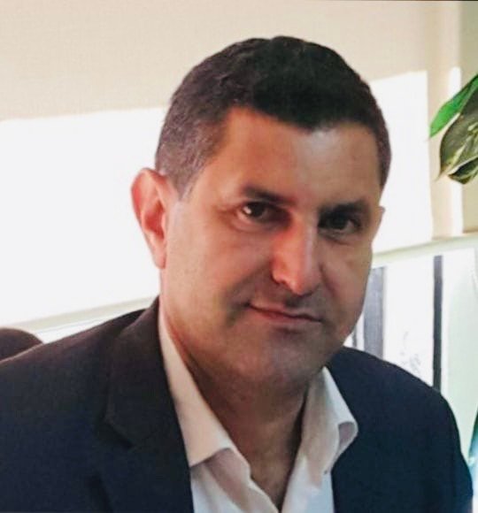 سرور : كلام ريفي تحريضي وحقد وتشجيع على الكراهية بين اللبنانيين بعناوين خادعة