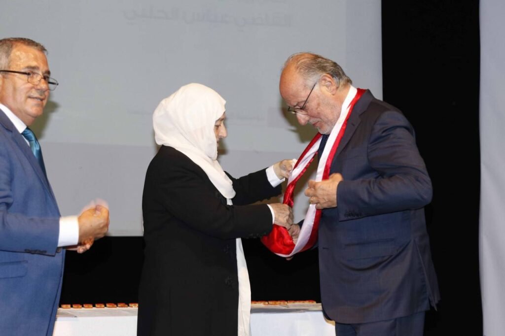 الحلبي يثني على دعم بهية الحريري!