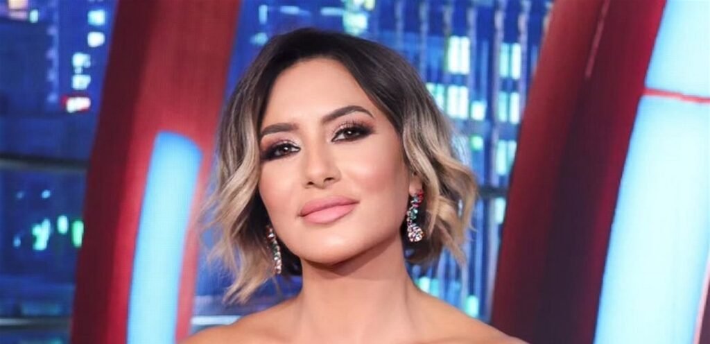 بعد الضجة التي أثارها برنامجها.. ”كارين سلامة“ تردّ على الإنتقادات!