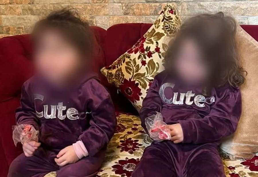 طفلتَا طريق المطار… الوالد فنان والأم “تيك توكر” وتفاصيل “صادمة”!