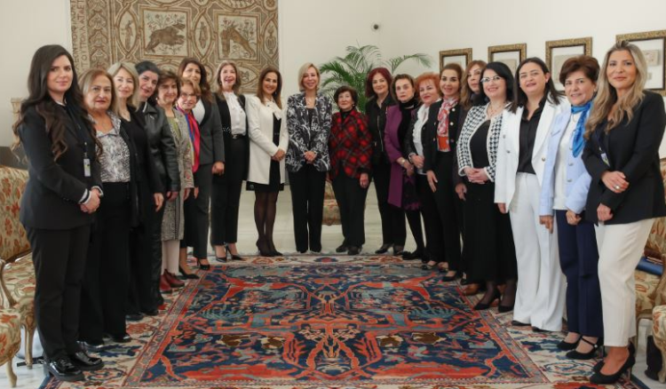 اللبنانية الأولى: للمرأة اللبنانية دور أساسي في المجتمع ويجب توفير كل الظروف لتمكينها من لعب هذا الدور في مختلف المجالات