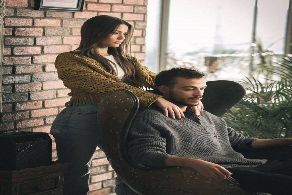 بالصّور – في عيد الحب.. ”سيلاوي“ يطلب الزواج من حبيبته بـ أجواء رومانسية!