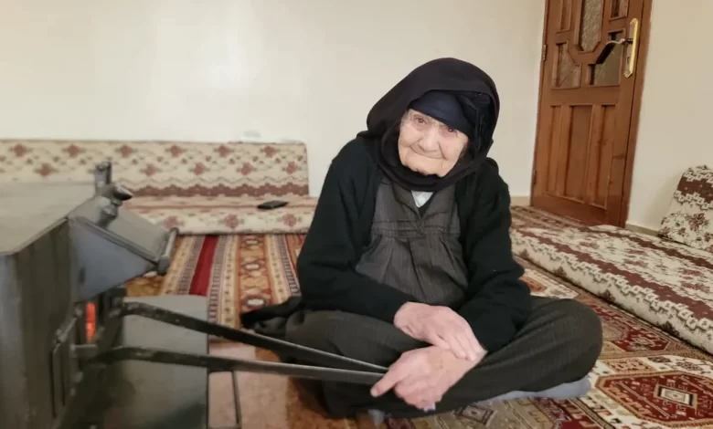 بالصّور ـ 105 أعوام رسمت ملامح الحاجة سعديّة حجيري.. الحياة كما يجب أن تُعاش!