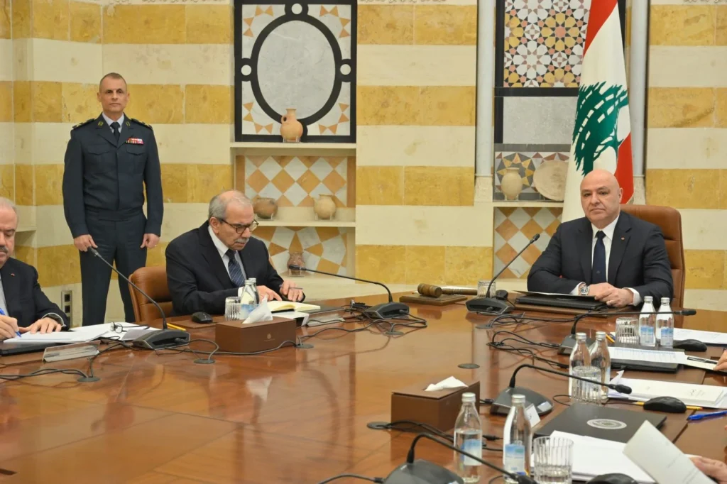 بعد التعيينات الأمنية.. العين على مديرية المخابرات في الجيش!
