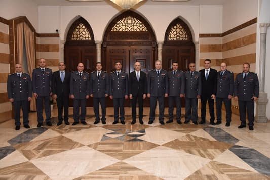 الحجار التقى قيادة “الأمن الداخلي” ومصلحة تسجيل السيارات