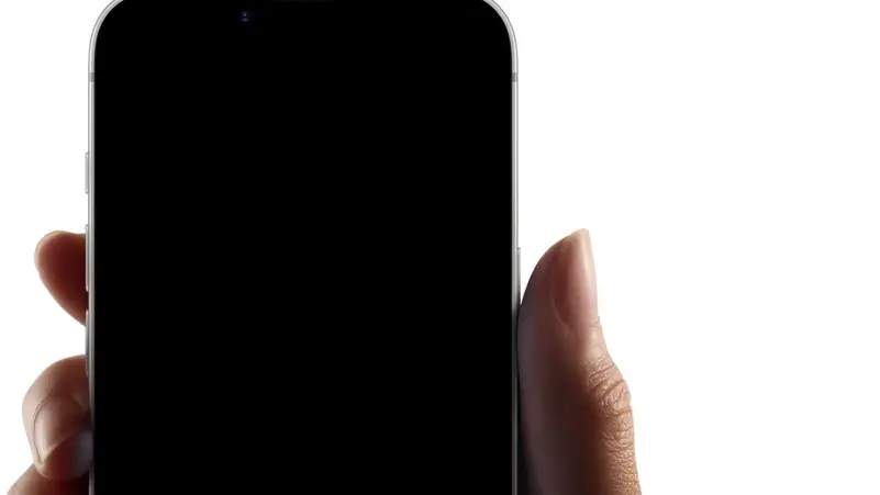 هل ستطلق آبل هاتف “iPhone 17e” العام المقبل؟