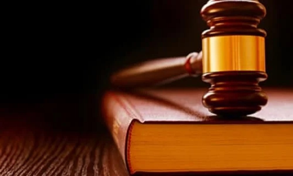 اللواء عباس إبراهيم يمثل أمام البيطار