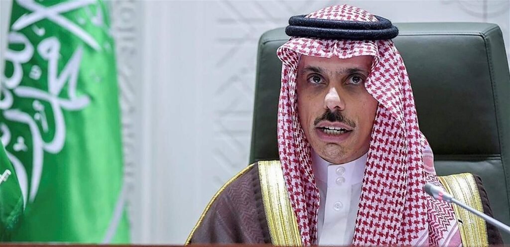 مع وفد ٳقتصادي رفيع المستوى.. وزير الخارجية السعودي في دمشق!