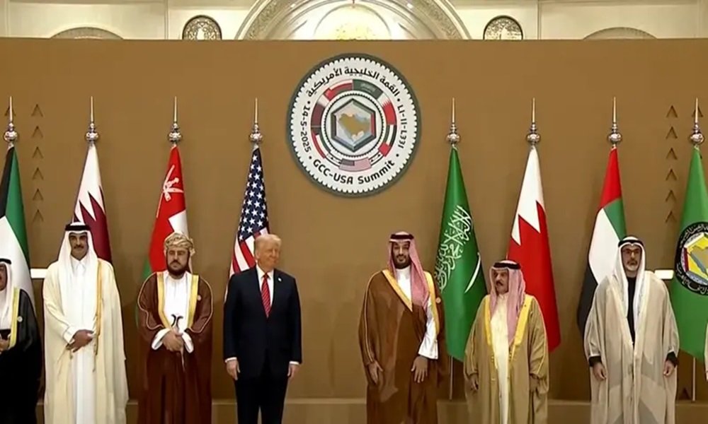 بن سلمان: ندعم الاستقرار في لبنان.. ولحصر السلاح!