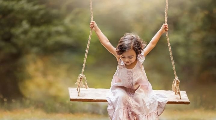 بالصّورة ـ في هذه البلدة: حادثة سقوط ثانية من أرجوحة.. فتاة حالتها غير مستقرة!
