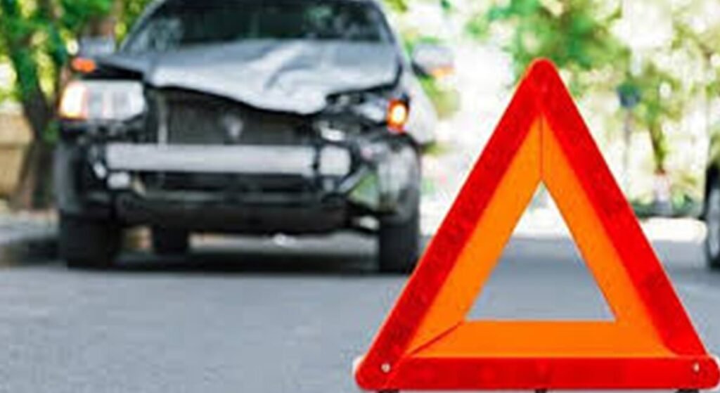 بالصّورة ـ في الضنية: 3 جرحى في تصادم دراجة نارية!
