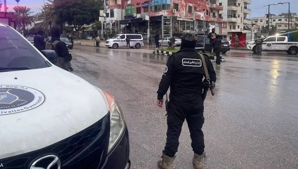 بالفيديو ـ بعد مداهمة أمنية لـ”أبو جبل”.. إشتباكات عنيفة في “المصرية” السورية!