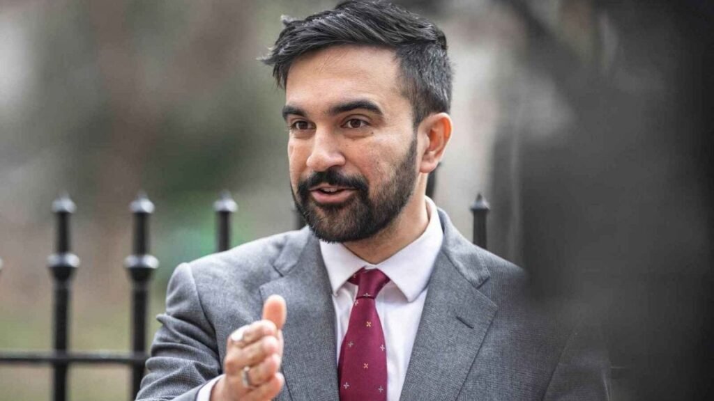 ترامب يهدّد بـ ٳعتقال زهران ممداني: “لسنا بحاجة إلى شيوعي في هذا البلد”!