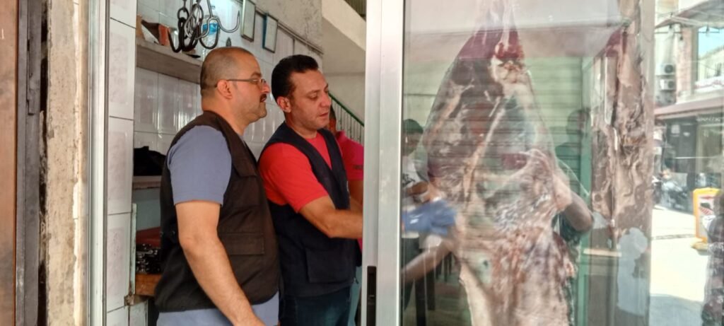 جولة رقابية شاملة في صور: إنذارات للمخالفين وتشديد على الالتزام بالشروط الصحية