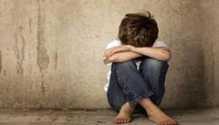 في هذه البلدة: تحت تهديد السلاح.. سوريّ تحرّش بـ إبن الـ7 سنوات!