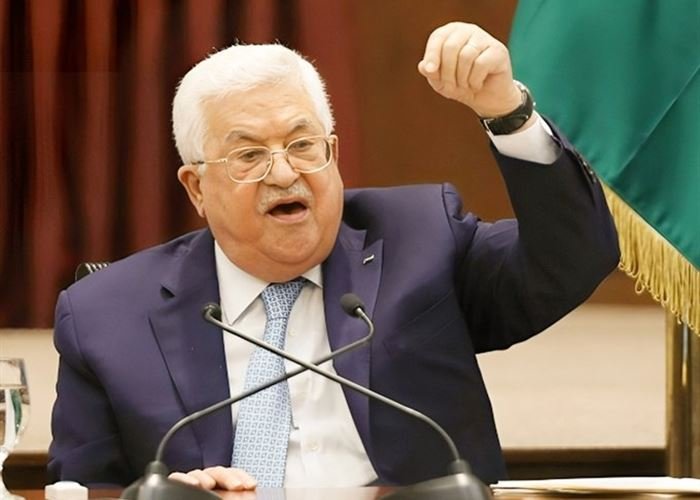 الرئيس عباس: سلّموا الأسلحة.. لا نريد دولة مسلّحة!