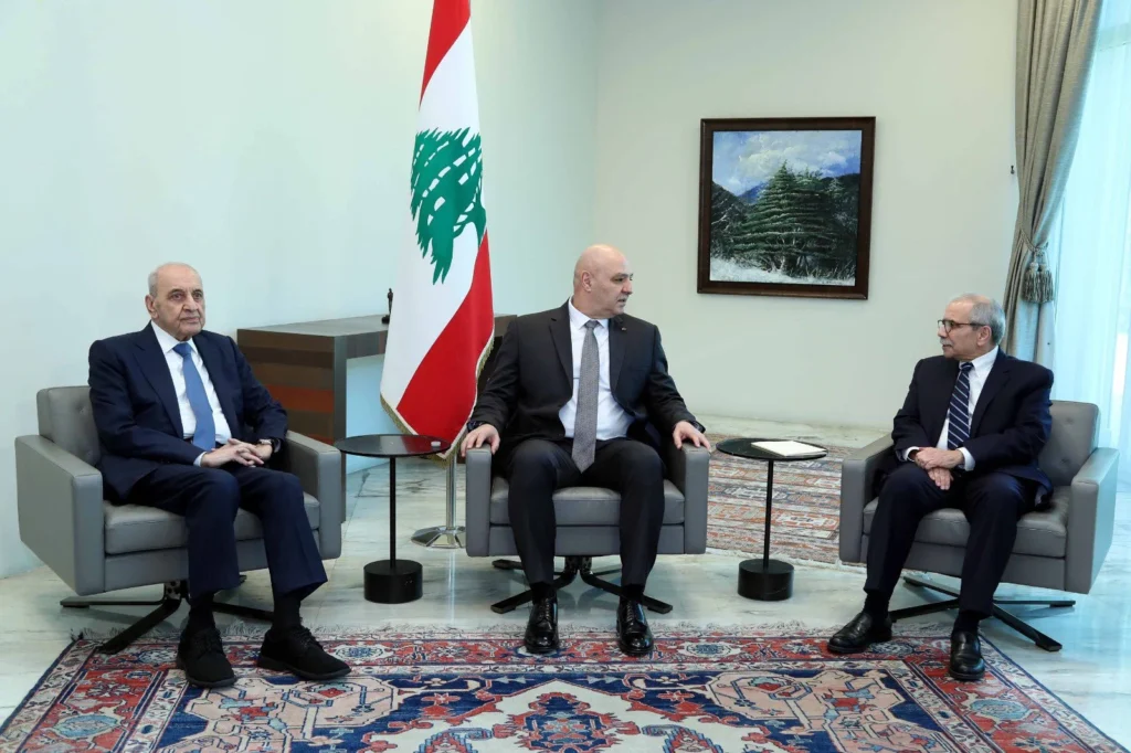 إتصالات مكثّفة لـ تبريد الأجواء.. وزير ”الثنائي“ لن يُشارك في الجلسة المقبلة!