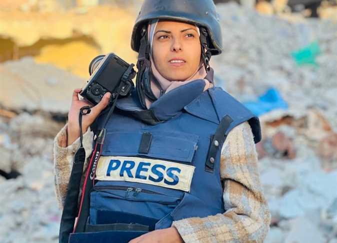 مريم أبو دقة… عدسة غابت وصوت باقٍ في سماء فلسطين … وهذه وصيتها لإبنها